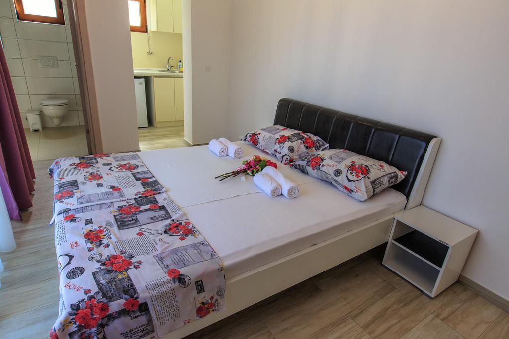 Apartments Matkovic Lux Sutomore Exterior foto